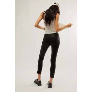 FRAME Jetset skinny crop